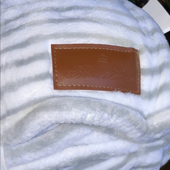 Brooks Brothers Luxe Plush King Blanket in White and Light Gray Stripes - Picture 9 of 12